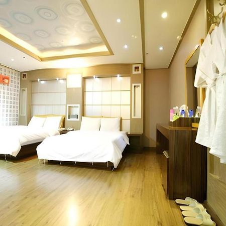 Hotel Head-One Uijeongbu Eksteriør billede
