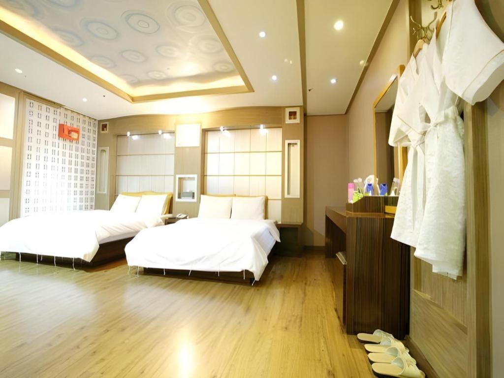 Hotel Head-One Uijeongbu Eksteriør billede