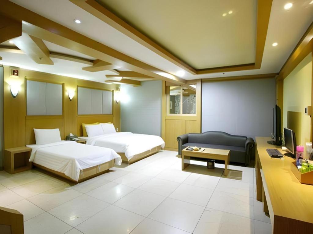 Hotel Head-One Uijeongbu Eksteriør billede