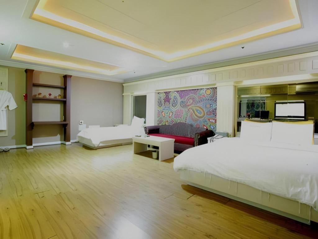 Hotel Head-One Uijeongbu Eksteriør billede