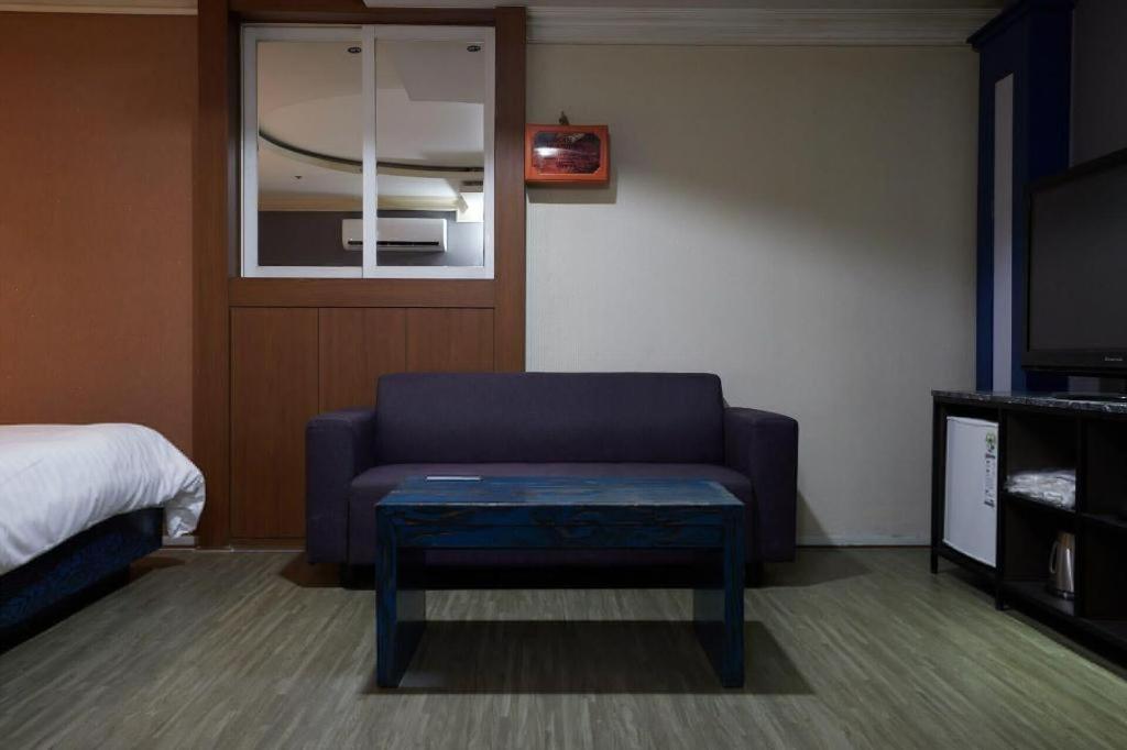 Hotel Head-One Uijeongbu Eksteriør billede